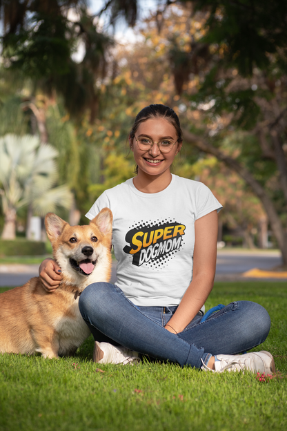 SUPER DOGMOM - Graphic Tshirt